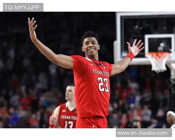 皮维称赞KD为历史伟大球员之一自信自己的防守表现相当出色